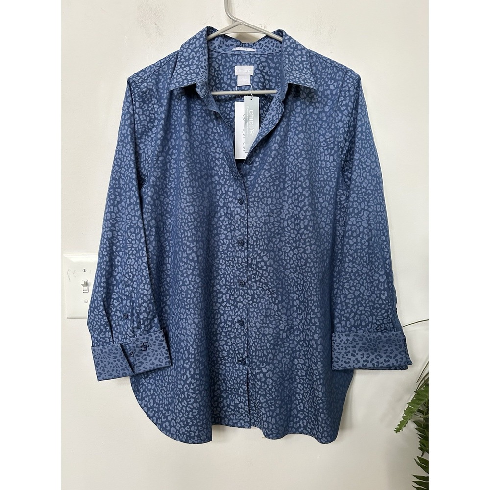 NWT Chicos No Iron Blue Leopard Button Up Shirt CoolMax All Seasons Animal Print